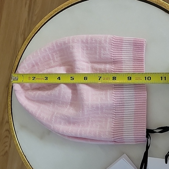 Balmain Pink & White Wool  Beanie - Picture 10 of 10